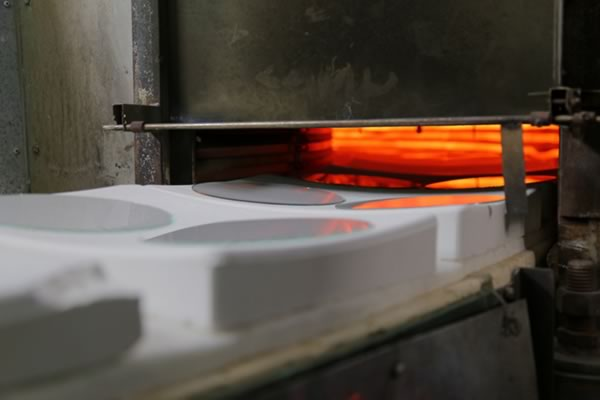 Rapid preheating for glass