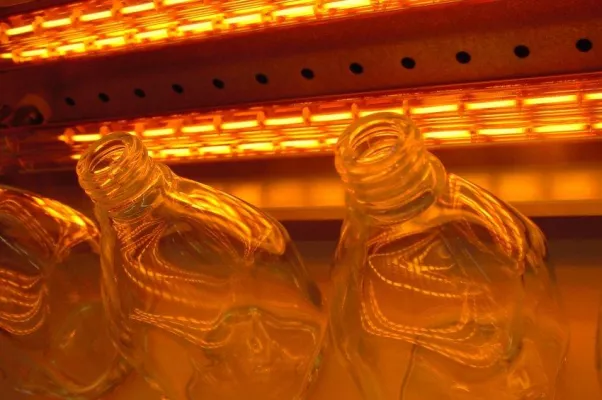 Tempered glass bending heater